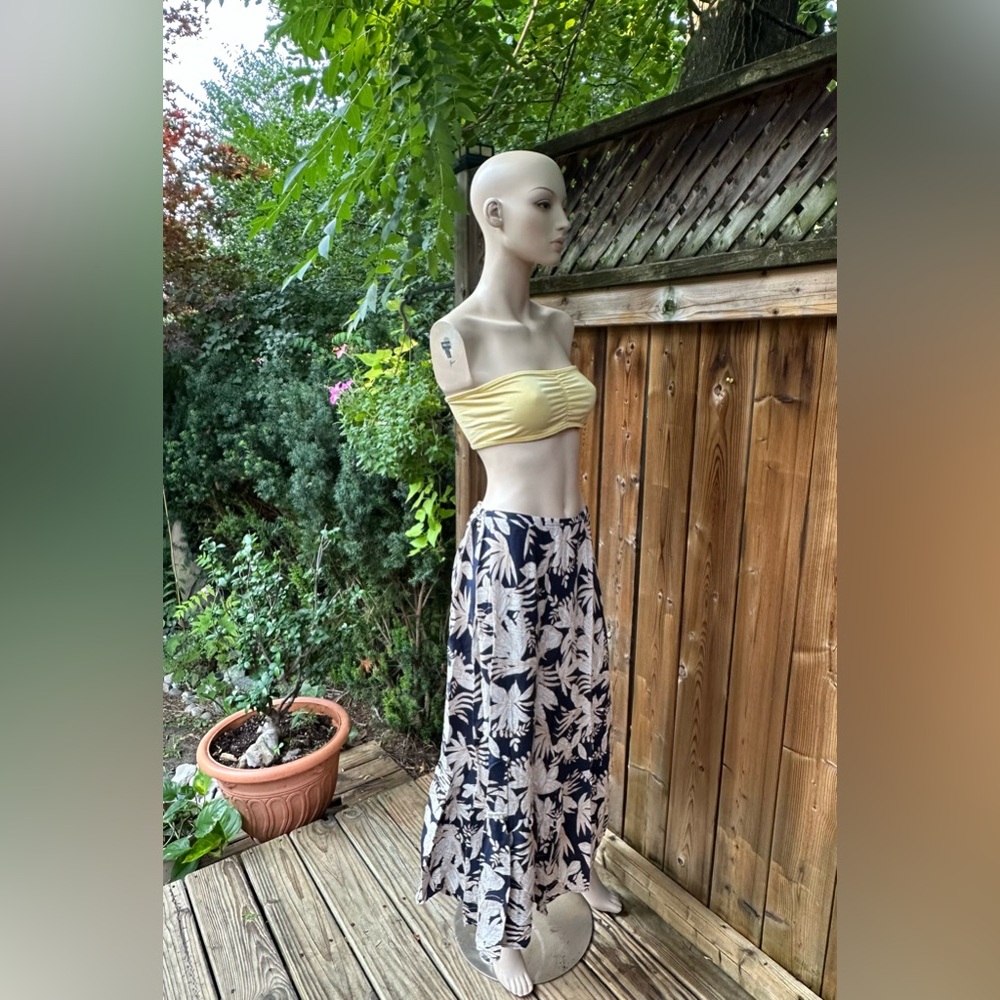 Linen blend, Navy & Cream Floral Skirt